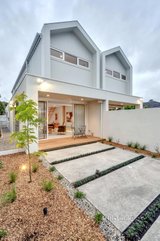 https://images.listonce.com.au/custom/160x/listings/18b-lanark-street-brunswick-east-vic-3057/666/01461666_img_09.jpg?WMgqVELYxjM