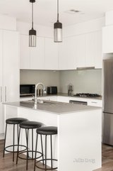 https://images.listonce.com.au/custom/160x/listings/18b-norland-street-cheltenham-vic-3192/993/01700993_img_05.jpg?7ImjXJpnIko