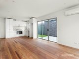 https://images.listonce.com.au/custom/160x/listings/19-almond-avenue-brooklyn-vic-3012/521/01202521_img_04.jpg?FTv5cUKIBKU