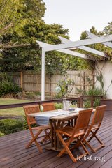 https://images.listonce.com.au/custom/160x/listings/19-almond-street-balwyn-north-vic-3104/198/01853198_img_15.jpg?tFyZbDpyil8