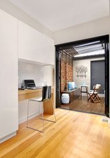 https://images.listonce.com.au/custom/160x/listings/19-anton-grove-flemington-vic-3031/709/00176709_img_06.jpg?Jzes1PucUqE