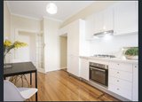 https://images.listonce.com.au/custom/160x/listings/19-baroda-street-travancore-vic-3032/130/01751130_img_04.jpg?a5YIJhI59wo