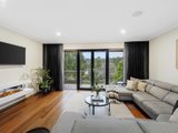 https://images.listonce.com.au/custom/160x/listings/19-bellbird-drive-lilydale-vic-3140/041/01068041_img_03.jpg?SLLlEi6krfk