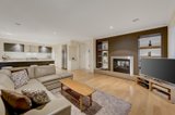 https://images.listonce.com.au/custom/160x/listings/19-bernborough-avenue-balwyn-vic-3103/037/00092037_img_03.jpg?0zPisvwgJGc