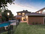 https://images.listonce.com.au/custom/160x/listings/19-blue-ridge-drive-mooroolbark-vic-3138/081/01524081_img_19.jpg?POdEfUcQ2mg