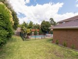 https://images.listonce.com.au/custom/160x/listings/19-blue-ridge-drive-mooroolbark-vic-3138/081/01524081_img_20.jpg?DoSpYKNE6Oc