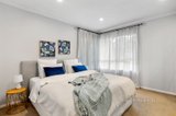 https://images.listonce.com.au/custom/160x/listings/19-box-avenue-forest-hill-vic-3131/809/01225809_img_07.jpg?xogMgEuQdS0