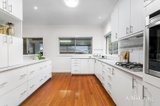 https://images.listonce.com.au/custom/160x/listings/19-braeside-avenue-ringwood-east-vic-3135/980/01832980_img_05.jpg?fQrjX6Y4n_Q