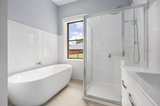 https://images.listonce.com.au/custom/160x/listings/19-buckland-street-woodend-vic-3442/581/01937581_img_05.jpg?gfe4xkesdUY