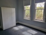 https://images.listonce.com.au/custom/160x/listings/19-buckland-street-woodend-vic-3442/581/01937581_img_10.jpg?Fs5Jn8Dou30
