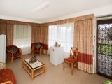 https://images.listonce.com.au/custom/160x/listings/19-buxton-road-herne-hill-vic-3218/472/01699472_img_05.jpg?_0cCOFs5RDs