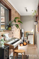 https://images.listonce.com.au/custom/160x/listings/19-byng-avenue-heatherton-vic-3202/670/01769670_img_12.jpg?Wbpl82zCa44
