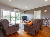 https://images.listonce.com.au/custom/160x/listings/19-cambridge-road-mooroolbark-vic-3138/269/01524269_img_05.jpg?744pkngSMGE