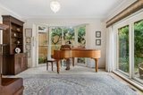 https://images.listonce.com.au/custom/160x/listings/19-carlyle-crescent-mont-albert-vic-3127/850/01818850_img_02.jpg?uujNwcDsaoU