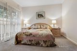 https://images.listonce.com.au/custom/160x/listings/19-carlyle-crescent-mont-albert-vic-3127/850/01818850_img_04.jpg?_dFjiARvqQE