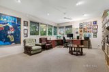 https://images.listonce.com.au/custom/160x/listings/19-carlyle-crescent-mont-albert-vic-3127/850/01818850_img_05.jpg?B8G87tWlZoY