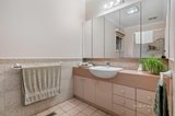https://images.listonce.com.au/custom/160x/listings/19-carlyle-crescent-mont-albert-vic-3127/850/01818850_img_06.jpg?KZHwC33txaw