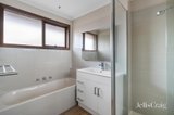 https://images.listonce.com.au/custom/160x/listings/19-chusan-court-diamond-creek-vic-3089/350/01857350_img_07.jpg?HzKkSyDKGjE