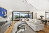 https://images.listonce.com.au/custom/160x/listings/19-clarence-street-malvern-east-vic-3145/424/00825424_img_09.jpg?FMXgKw7TdlI