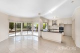 https://images.listonce.com.au/custom/160x/listings/19-cockatiel-place-diamond-creek-vic-3089/745/01832745_img_05.jpg?Fz72MIIomCE