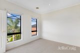 https://images.listonce.com.au/custom/160x/listings/19-cockatiel-place-diamond-creek-vic-3089/745/01832745_img_12.jpg?um_Cp1WTltA