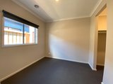 https://images.listonce.com.au/custom/160x/listings/19-devereux-way-charlemont-vic-3217/274/01718274_img_15.jpg?vXWqG4SMj4c