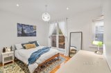 https://images.listonce.com.au/custom/160x/listings/19-devon-street-box-hill-south-vic-3128/573/01681573_img_11.jpg?rNJR5ocuwrc