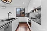 https://images.listonce.com.au/custom/160x/listings/19-earl-street-kew-vic-3101/290/01879290_img_05.jpg?dizseRAzGmE