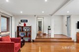 https://images.listonce.com.au/custom/160x/listings/19-edwards-street-lower-plenty-vic-3093/383/01984383_img_07.jpg?kGjcK2HR9B4