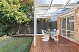 https://images.listonce.com.au/custom/160x/listings/19-emmaline-street-northcote-vic-3070/012/01539012_img_08.jpg?tpZLw2nHEyc