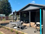 https://images.listonce.com.au/custom/160x/listings/19-falls-road-trentham-vic-3458/476/01984476_img_10.jpg?mSpKUBXj0og