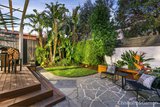 https://images.listonce.com.au/custom/160x/listings/19-foam-street-elwood-vic-3184/759/01794759_img_32.jpg?wliMYWJcdKg