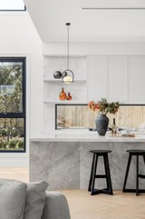 https://images.listonce.com.au/custom/160x/listings/19-galahad-crescent-glen-waverley-vic-3150/249/01811249_img_20.jpg?VVT70dMoCbE