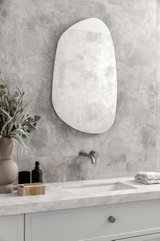 https://images.listonce.com.au/custom/160x/listings/19-galahad-crescent-glen-waverley-vic-3150/249/01811249_img_26.jpg?WyKQeC5iV80