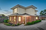 https://images.listonce.com.au/custom/160x/listings/19-giselle-avenue-wantirna-south-vic-3152/397/00781397_img_10.jpg?oZx1XPt3SsU