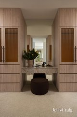 https://images.listonce.com.au/custom/160x/listings/19-green-street-northcote-vic-3070/004/01989004_img_19.jpg?e4ijv9LbX_E