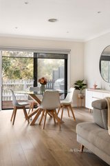 https://images.listonce.com.au/custom/160x/listings/19-greenwich-crescent-bundoora-vic-3083/888/01718888_img_04.jpg?17g3-AUWW3M