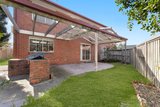 https://images.listonce.com.au/custom/160x/listings/19-gross-court-mount-waverley-vic-3149/390/01975390_img_09.jpg?1SivLqeVuN8