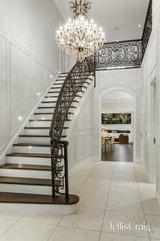 https://images.listonce.com.au/custom/160x/listings/19-hillhouse-road-templestowe-vic-3106/654/01956654_img_03.jpg?Ci6DO3a8Ack
