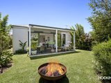 https://images.listonce.com.au/custom/160x/listings/19-hosking-street-williamstown-vic-3016/637/01203637_img_12.jpg?Aggj5EJmdVk