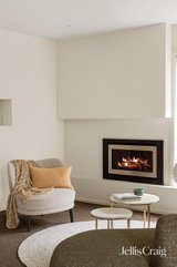 https://images.listonce.com.au/custom/160x/listings/19-james-avenue-aspendale-vic-3195/291/01901291_img_06.jpg?3cLQGNP66pI