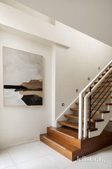 https://images.listonce.com.au/custom/160x/listings/19-james-avenue-aspendale-vic-3195/291/01901291_img_08.jpg?MvJrb64EWj0