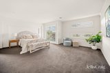 https://images.listonce.com.au/custom/160x/listings/19-james-avenue-aspendale-vic-3195/291/01901291_img_11.jpg?v_l271yLFpg