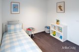 https://images.listonce.com.au/custom/160x/listings/19-james-avenue-kew-vic-3101/562/01796562_img_08.jpg?2VCed1rliNk