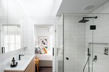 https://images.listonce.com.au/custom/160x/listings/19-james-avenue-kew-vic-3101/562/01796562_img_10.jpg?jF7SRrzy5jo
