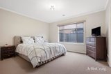 https://images.listonce.com.au/custom/160x/listings/19-jessie-evelyn-crescent-kyneton-vic-3444/318/01748318_img_07.jpg?Liw5XbXfMlY