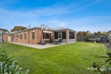 https://images.listonce.com.au/custom/160x/listings/19-jessie-evelyn-crescent-kyneton-vic-3444/318/01748318_img_11.jpg?ihtuDxT4Nmc