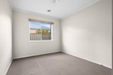 https://images.listonce.com.au/custom/160x/listings/19-jessie-evelyn-crescent-kyneton-vic-3444/321/01854321_img_19.jpg?IALL2T821WE