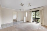 https://images.listonce.com.au/custom/160x/listings/19-john-ryan-drive-south-morang-vic-3752/883/01928883_img_03.jpg?O93jgMg3dxQ