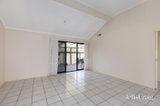 https://images.listonce.com.au/custom/160x/listings/19-john-ryan-drive-south-morang-vic-3752/883/01928883_img_07.jpg?BeklqWVWHkQ